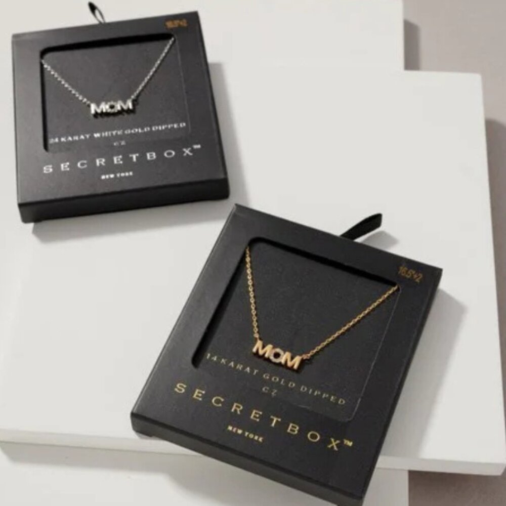 MOTHER'S DAY GIFT π Secret Box βMOMβ Whiteβ Gold Necklace - Picture 3 of 5